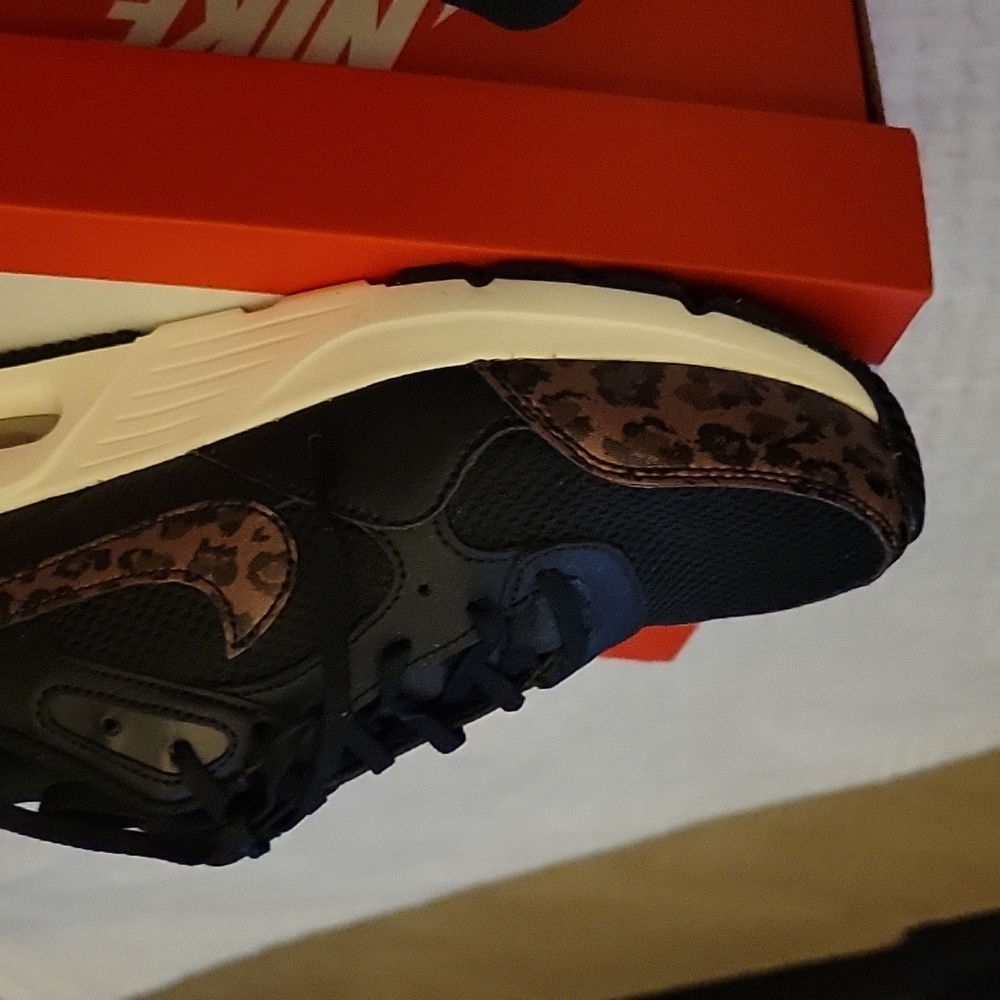 Shoes - Picture 2 of 2